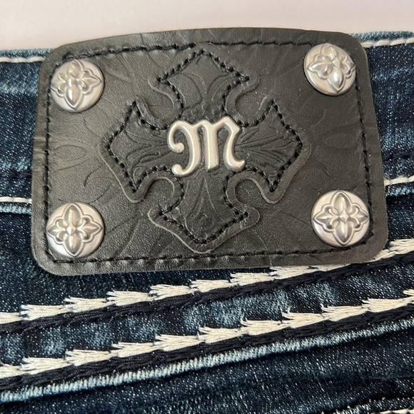 Miss Me Mid Shorts 25 NWT - Picture 7 of 11